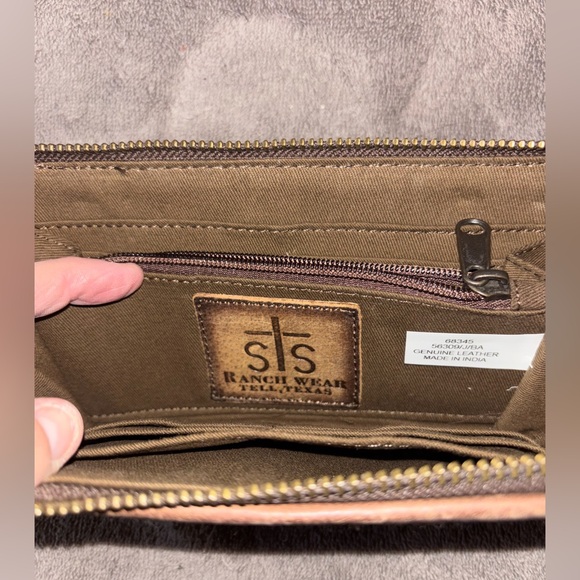 STS Ranch Wear zip wallet - Picture 3 of 3